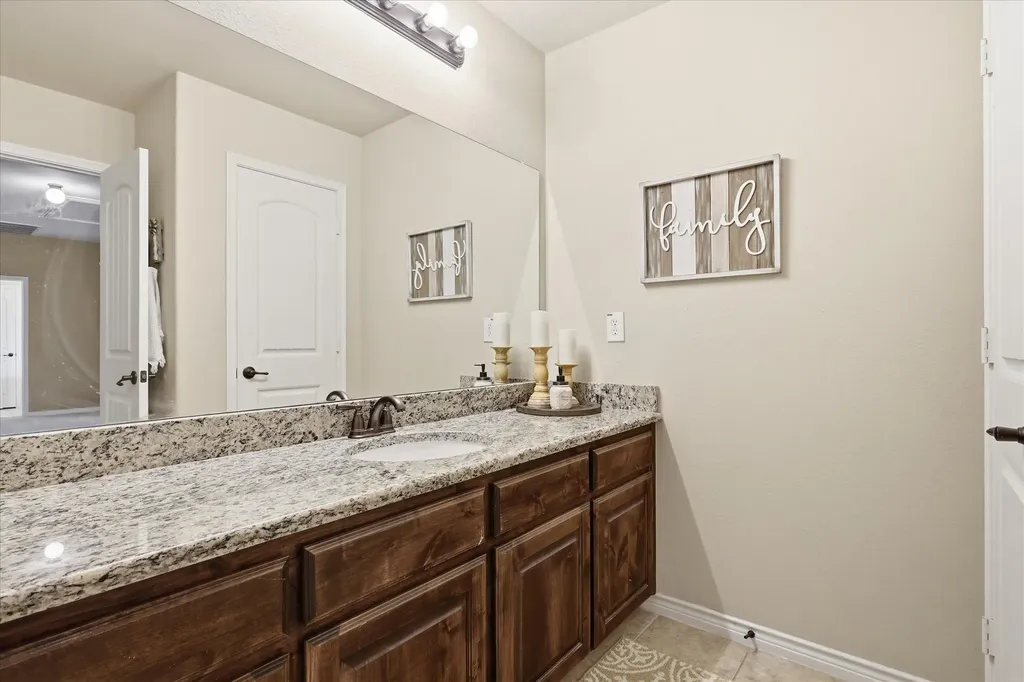 10512 Flat Creek Trail Mckinney TX 75072