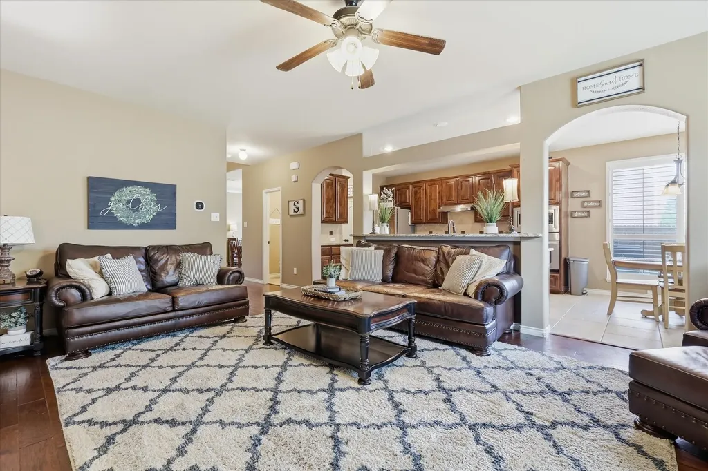 10512 Flat Creek Trail Mckinney TX 75072