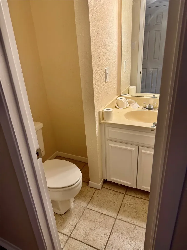 2010 Westkendal Lane Arlington TX 76015