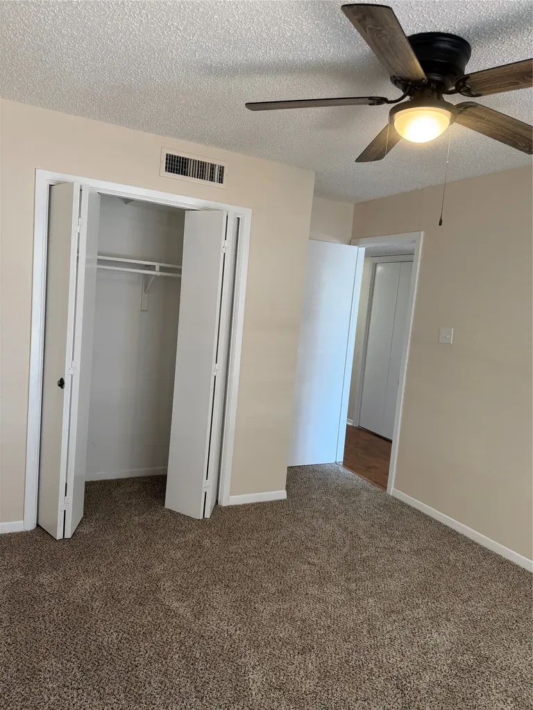 2010 Westkendal Lane Arlington TX 76015