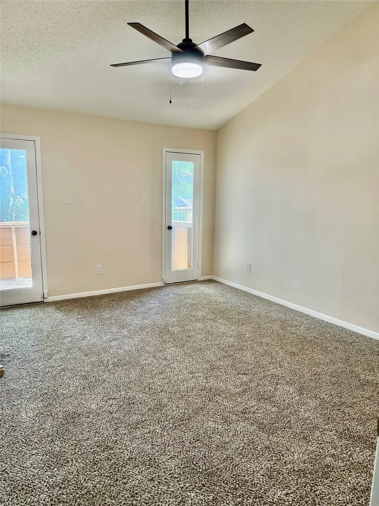 2010 Westkendal Lane Arlington TX 76015