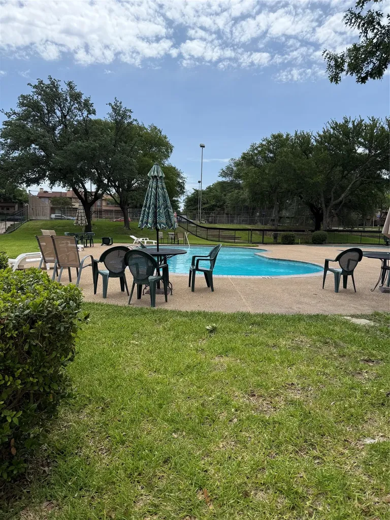 2010 Westkendal Lane Arlington TX 76015