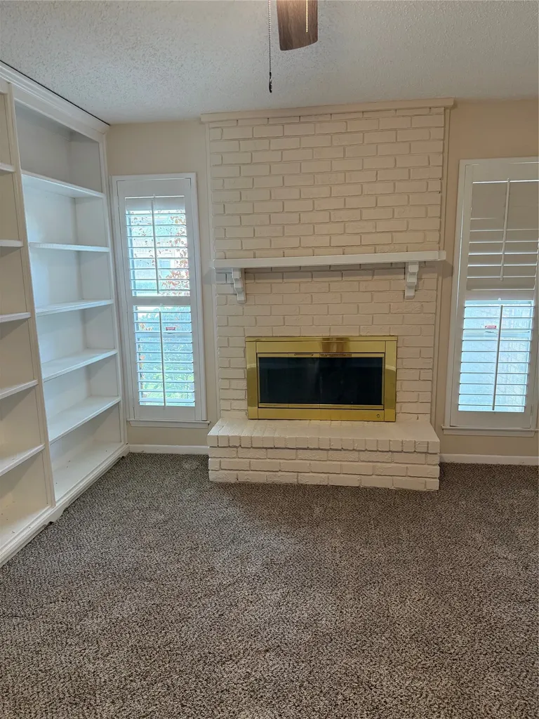 2010 Westkendal Lane Arlington TX 76015