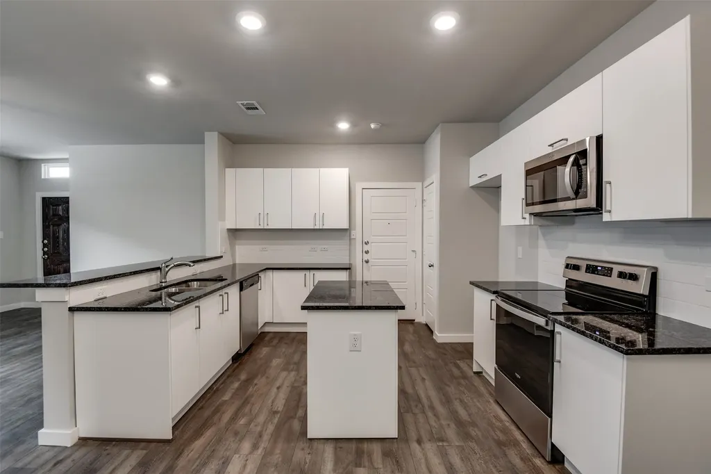 609 Blackland Drive Venus TX 76084
