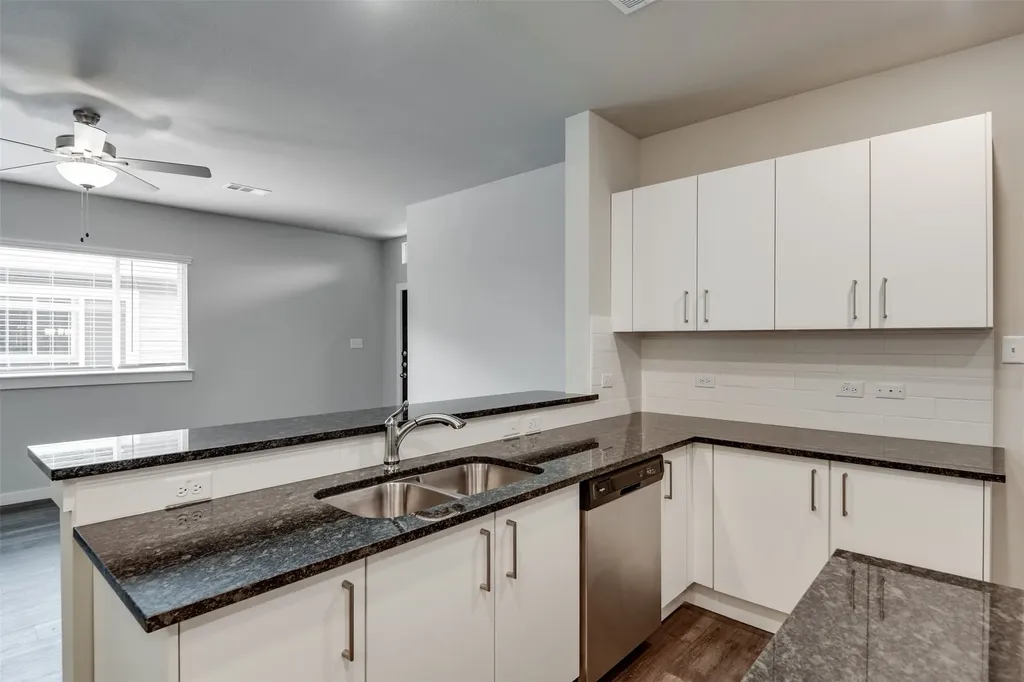 609 Blackland Drive Venus TX 76084
