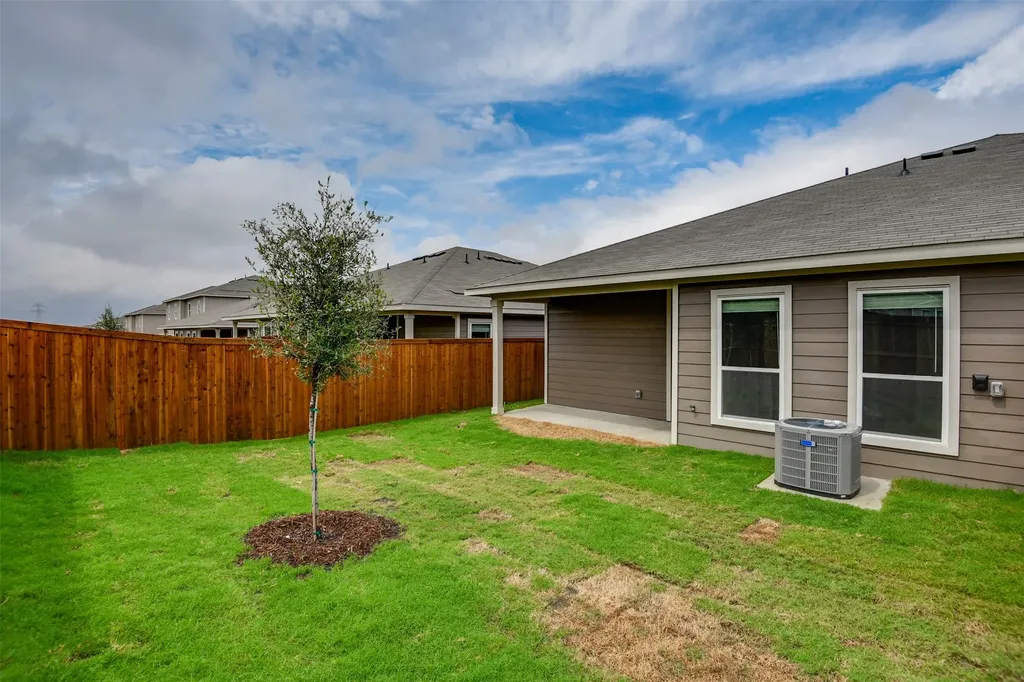 609 Blackland Drive Venus TX 76084