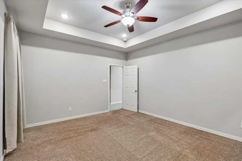 344 N Taylor Street Gainesville TX 76240