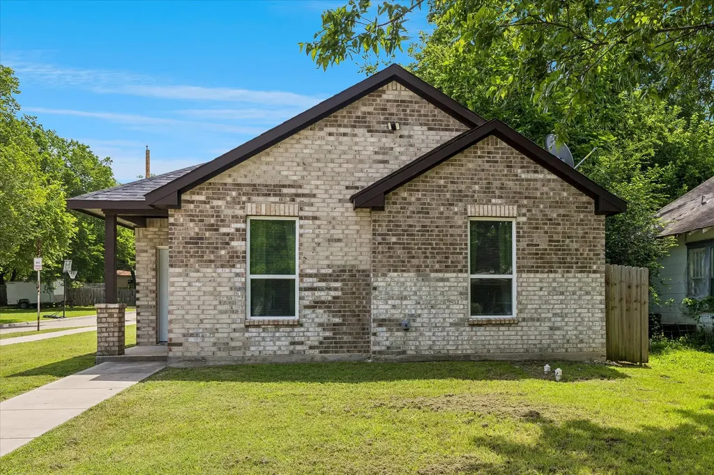 344 N Taylor Street Gainesville TX 76240