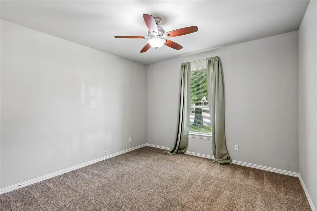 344 N Taylor Street Gainesville TX 76240