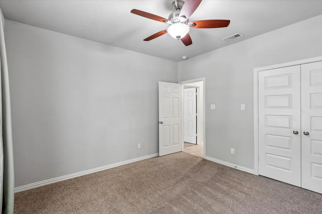 344 N Taylor Street Gainesville TX 76240