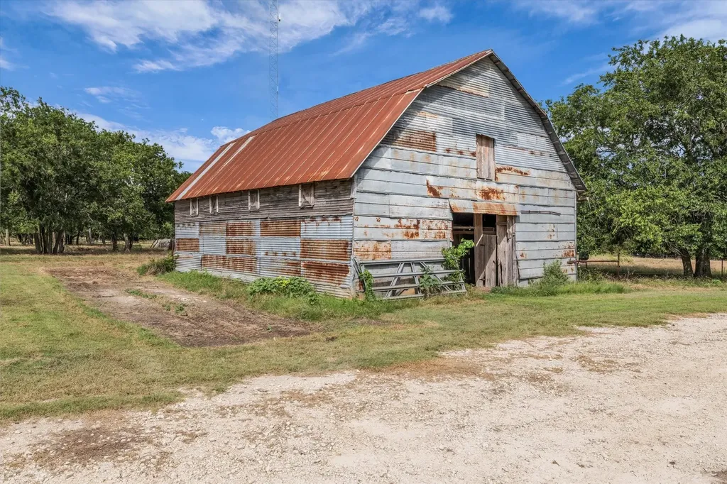 362 County Road 3230 Clifton TX 76634