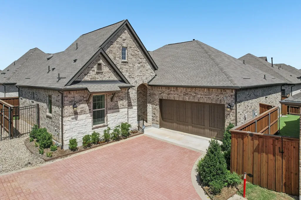 4817 Forest Crest Parkway Arlington TX 76005