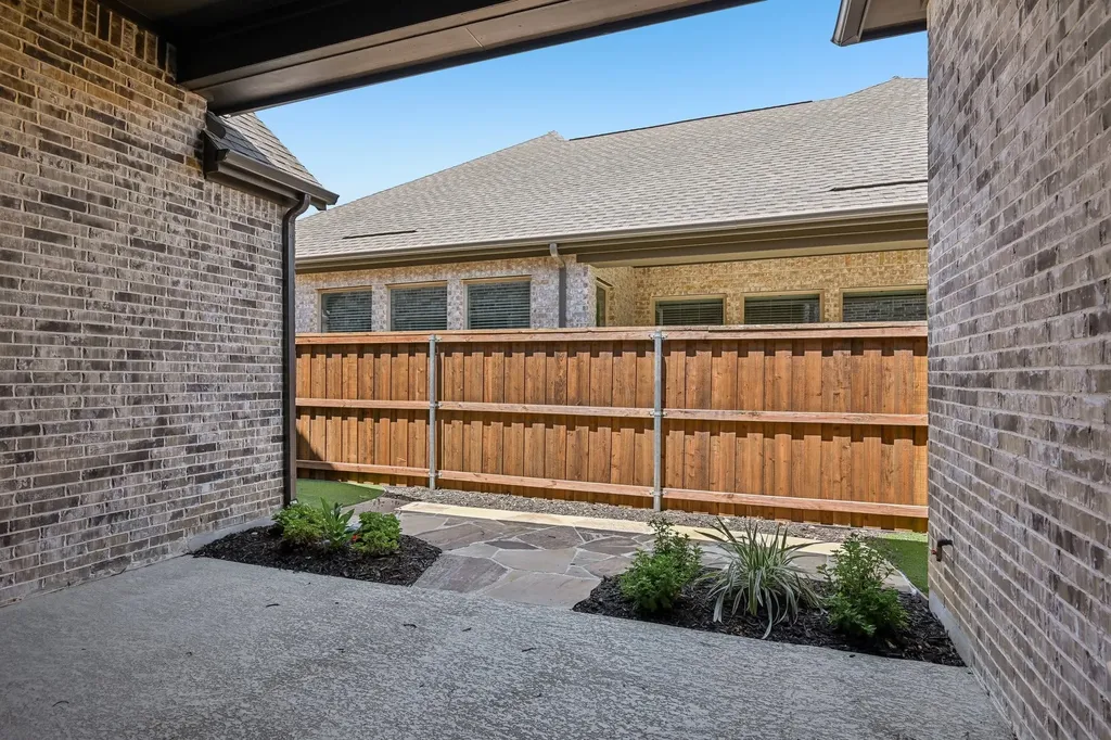 4817 Forest Crest Parkway Arlington TX 76005
