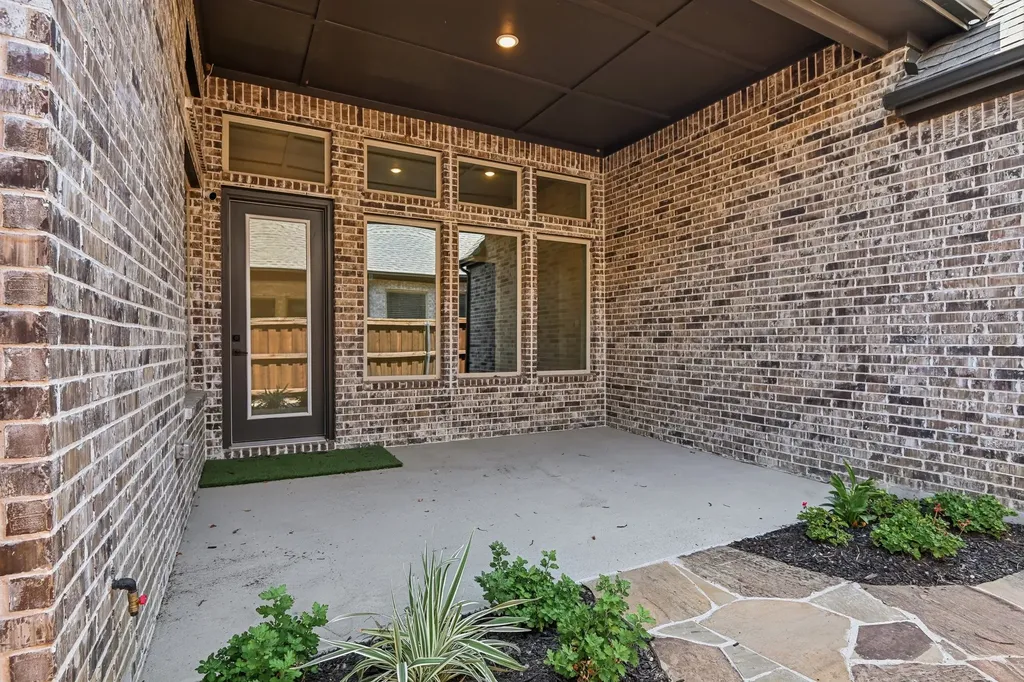 4817 Forest Crest Parkway Arlington TX 76005