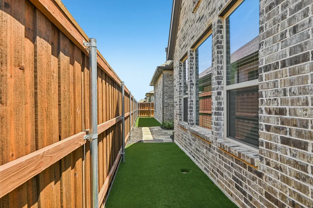 4817 Forest Crest Parkway Arlington TX 76005