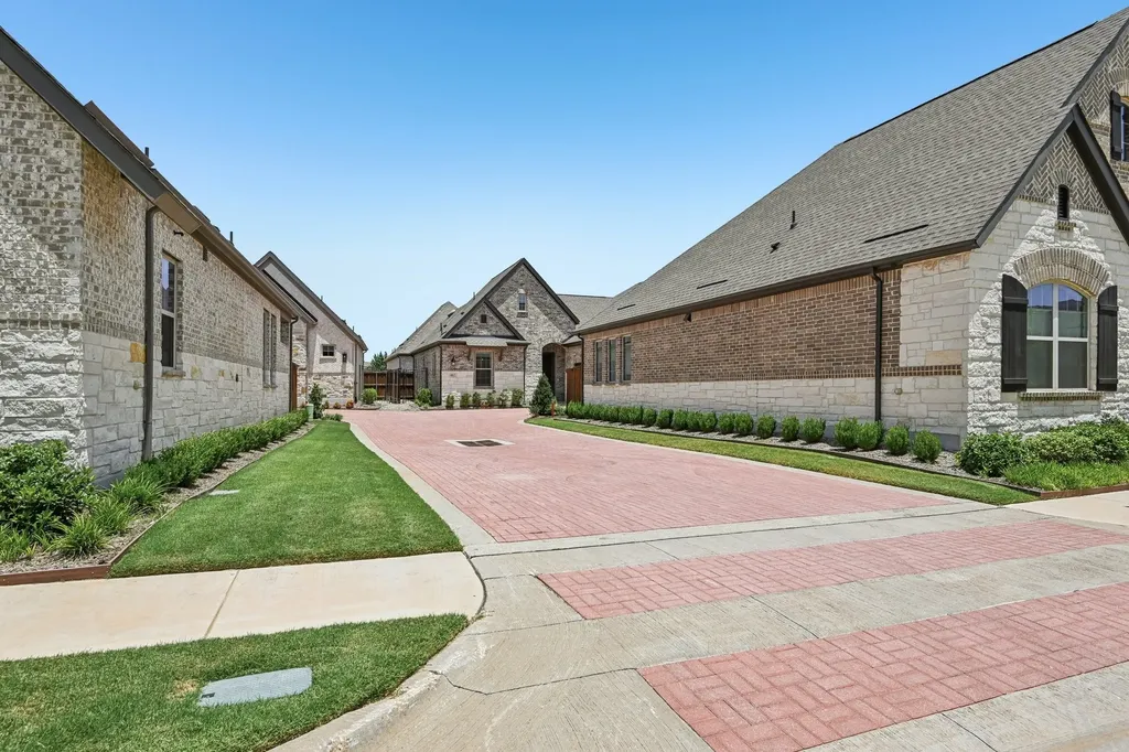 4817 Forest Crest Parkway Arlington TX 76005