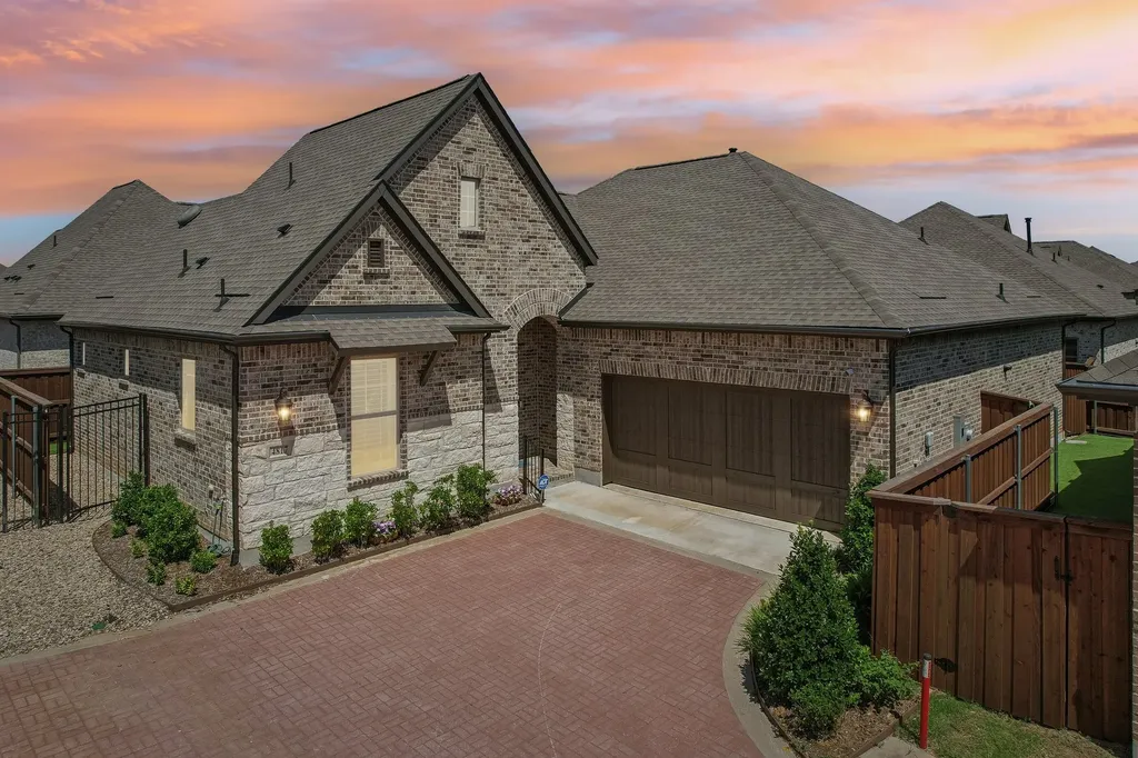 4817 Forest Crest Parkway Arlington TX 76005
