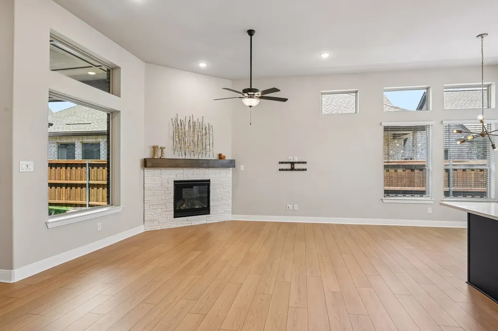 4817 Forest Crest Parkway Arlington TX 76005