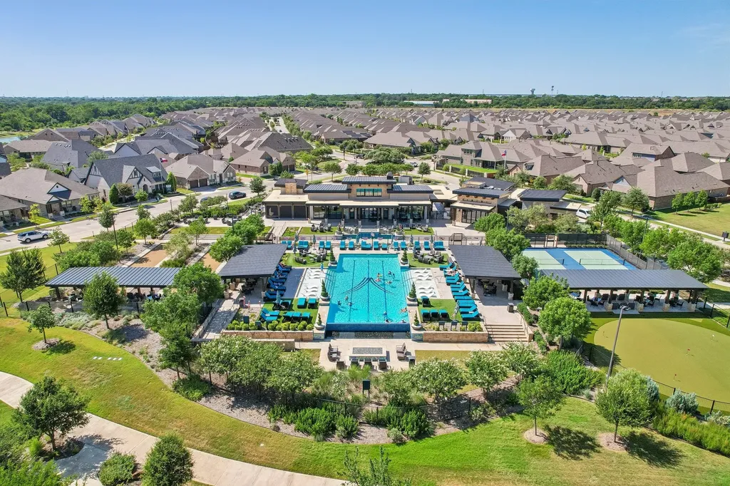 4817 Forest Crest Parkway Arlington TX 76005