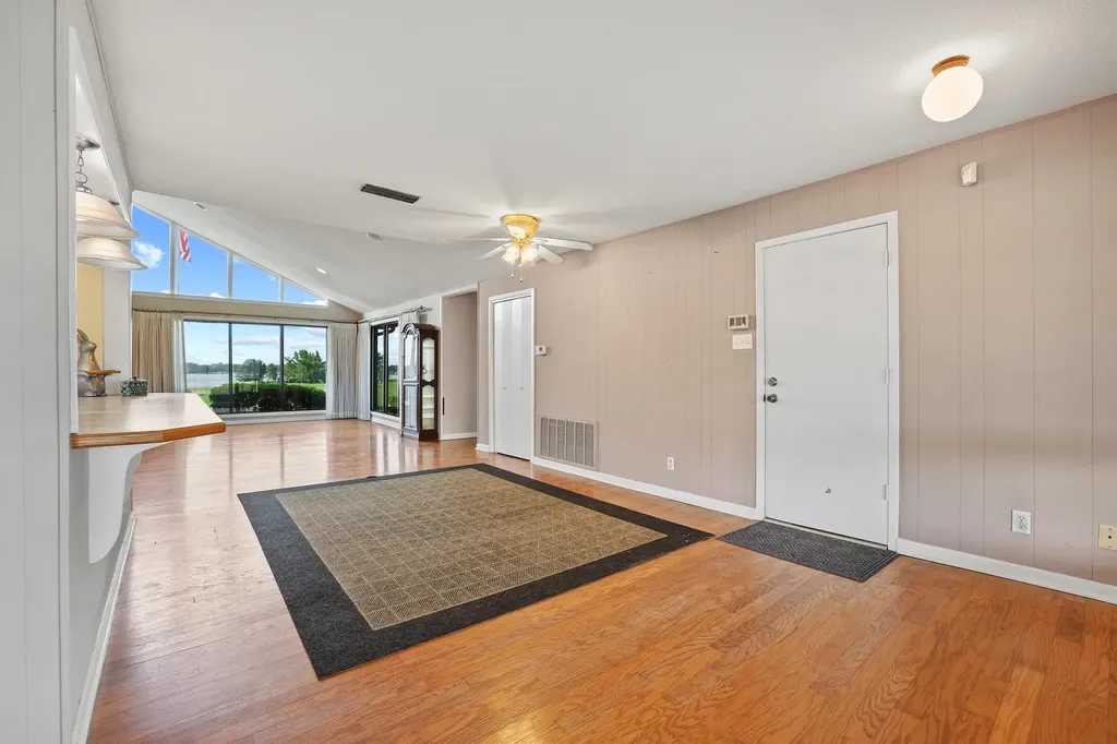 1900 S Shore Drive Bonham TX 75418