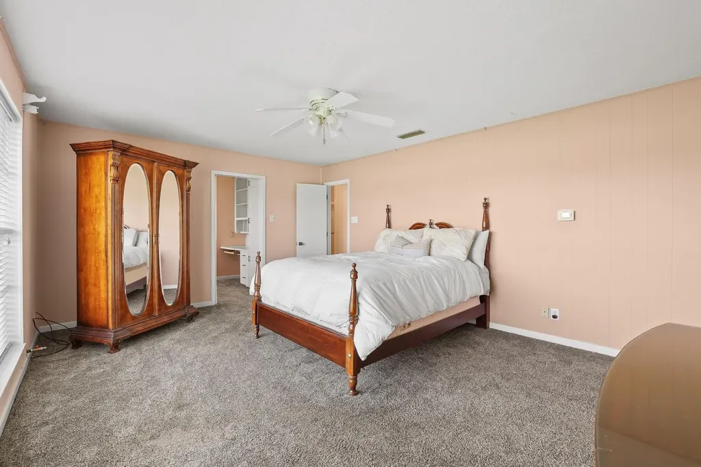 1900 S Shore Drive Bonham TX 75418