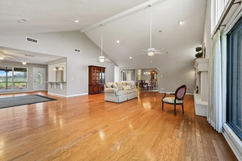 1900 S Shore Drive Bonham TX 75418
