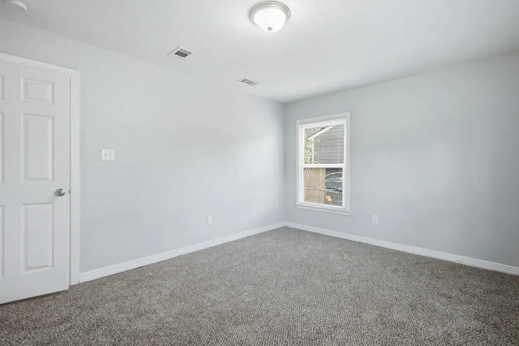 1450 Holcomb Road Dallas TX 75217