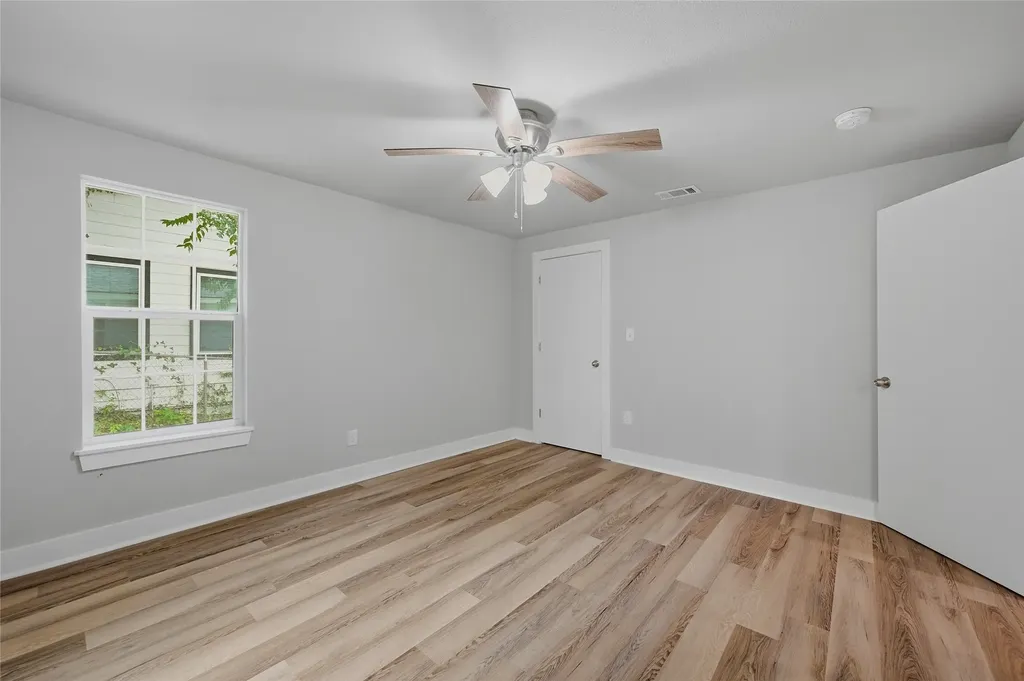 1525 W Woodard Street Denison TX 75020