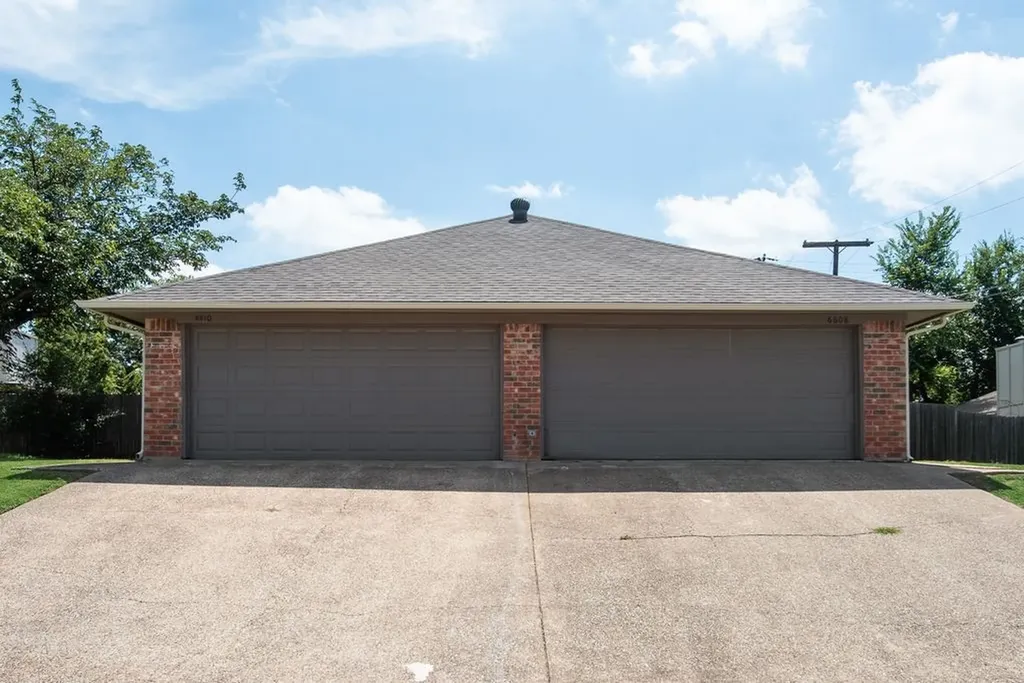 6608 Parkview Lane North Richland Hills TX 76182