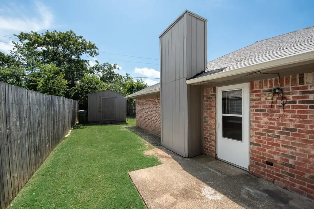 6608 Parkview Lane North Richland Hills TX 76182