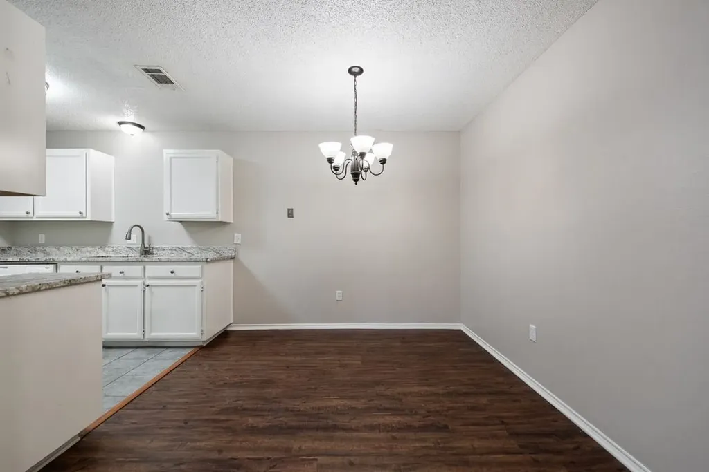6608 Parkview Lane North Richland Hills TX 76182