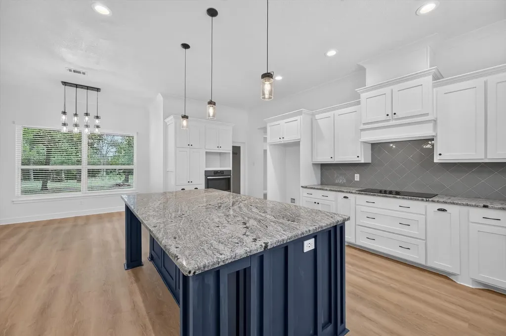 6660 County Road 319 Alvarado TX 76009