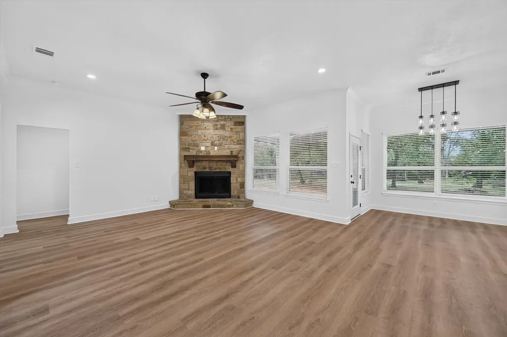 6660 County Road 319 Alvarado TX 76009