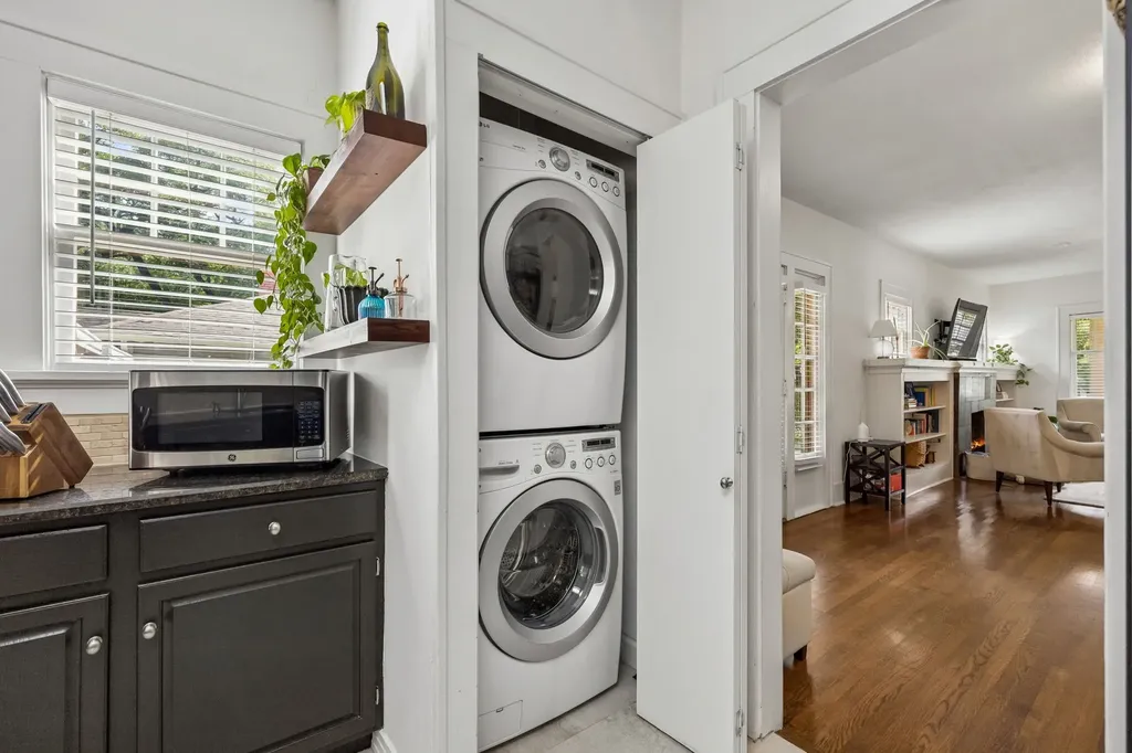 6106 Worth Street Dallas TX 75214