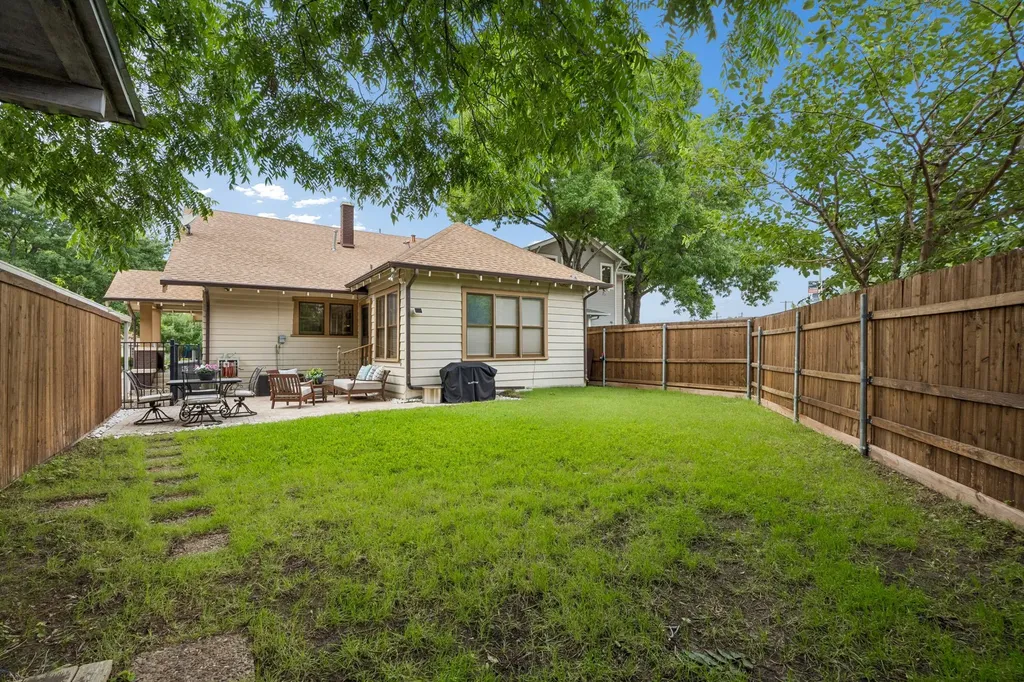 6106 Worth Street Dallas TX 75214
