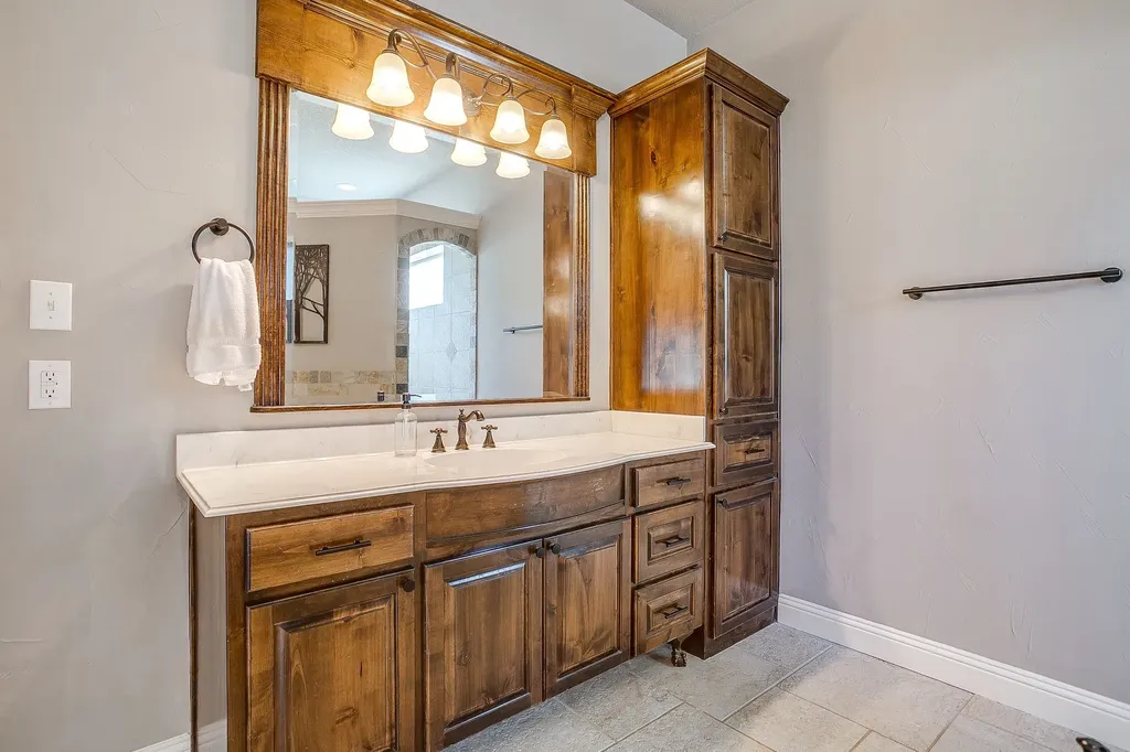 106 Treeline Court Lipan TX 76462