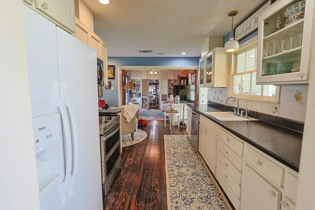 3661 S Highway 281 Mineral Wells TX 76067