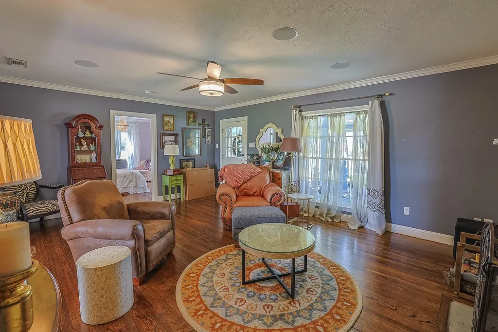 3661 S Highway 281 Mineral Wells TX 76067