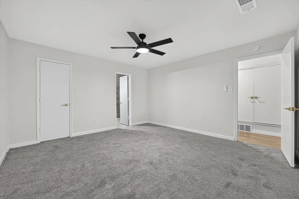 24 Oakmont Court Pantego TX 76013