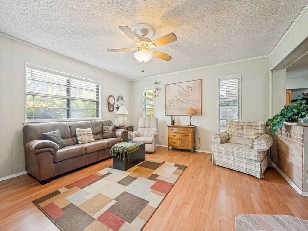 1604 Pleasant Run Road Carrollton TX 75006