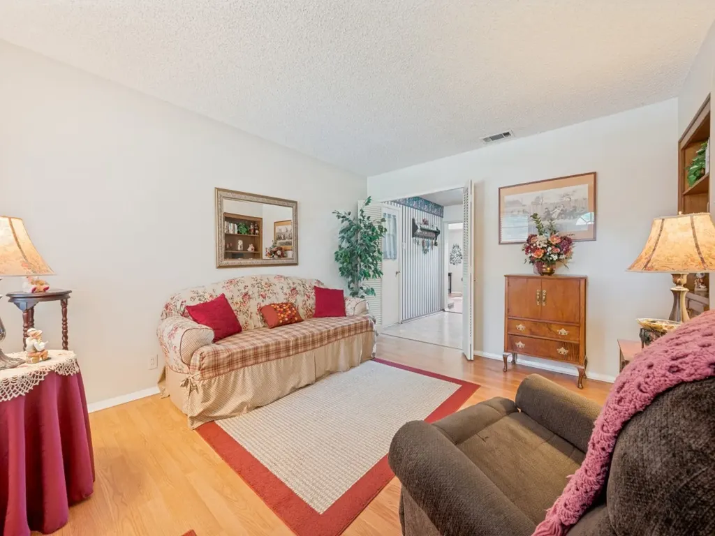 1604 Pleasant Run Road Carrollton TX 75006