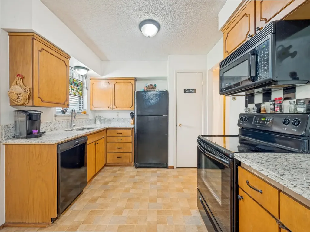 1604 Pleasant Run Road Carrollton TX 75006