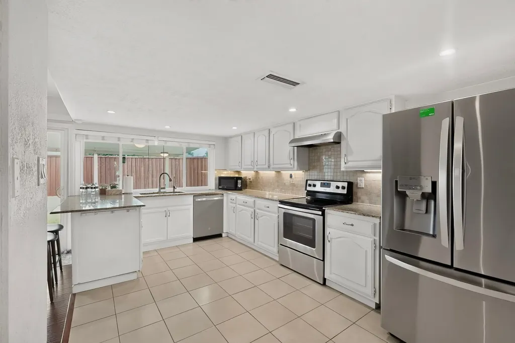 4548 Newcombe Drive Plano TX 75093