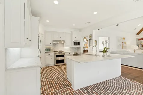5023 Spyglass Drive Dallas TX 75287