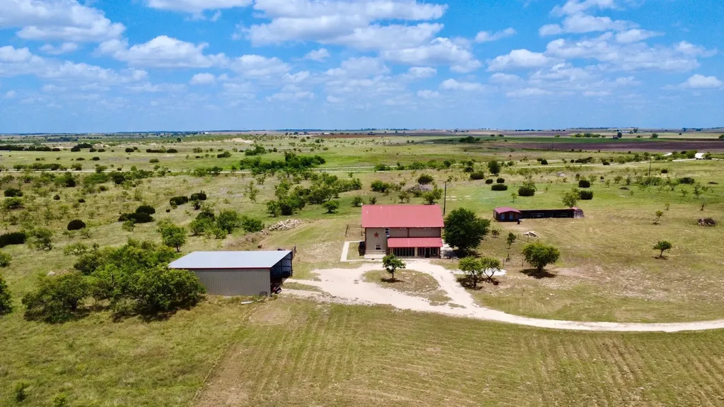 6226 Fm 1241 Hamilton TX 76531