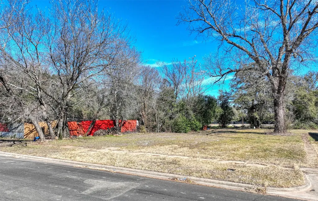 1726 N 6th Street Waco TX 76707