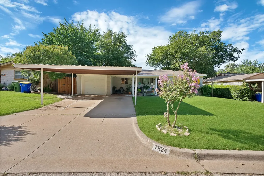 7824 Whitney Drive White Settlement TX 76108