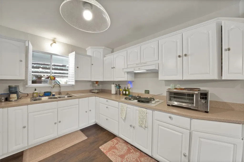 7824 Whitney Drive White Settlement TX 76108