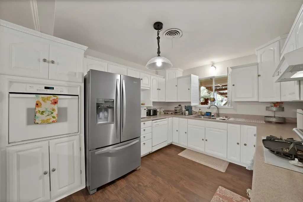 7824 Whitney Drive White Settlement TX 76108