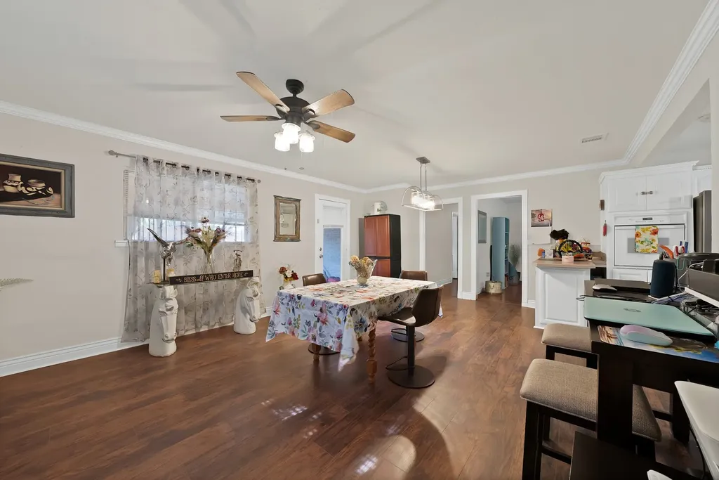 7824 Whitney Drive White Settlement TX 76108